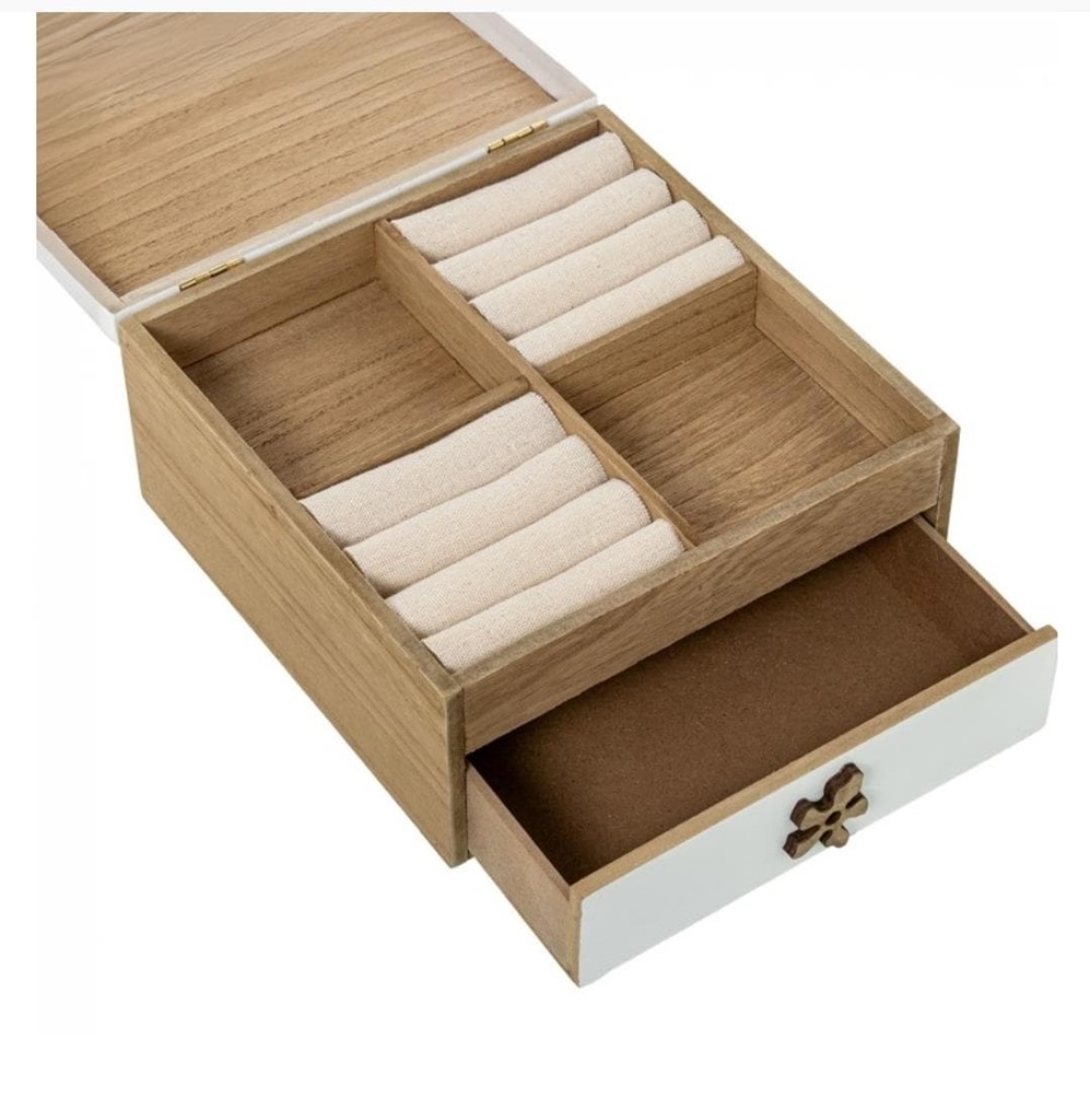 Foto 3 Caja joyero madera con cajón.