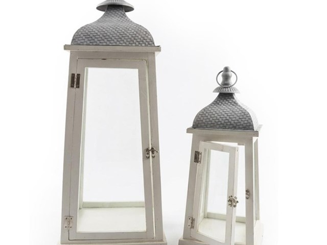 Conjunto de 2 FAROLES madera blanca y metal gris decapé, 73cm.