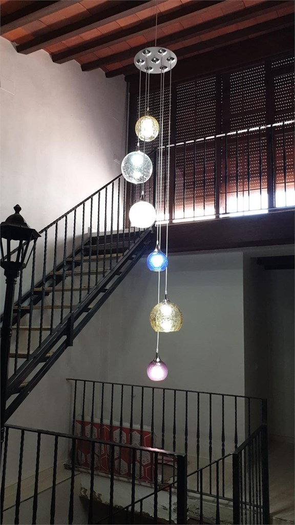Foto 4 Lámpara de varias BOLAS y altura regulable. Ideal para huecos de escalera.