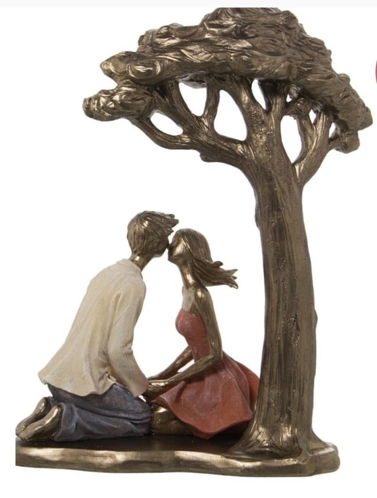 Foto 5 PAREJA BAJO ÁRBOL.