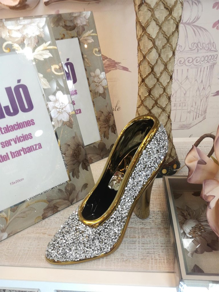 Foto 6 Zapato de tacón oro.